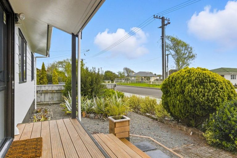 Photo of property in 42 Quinn Road, Levin, 5510