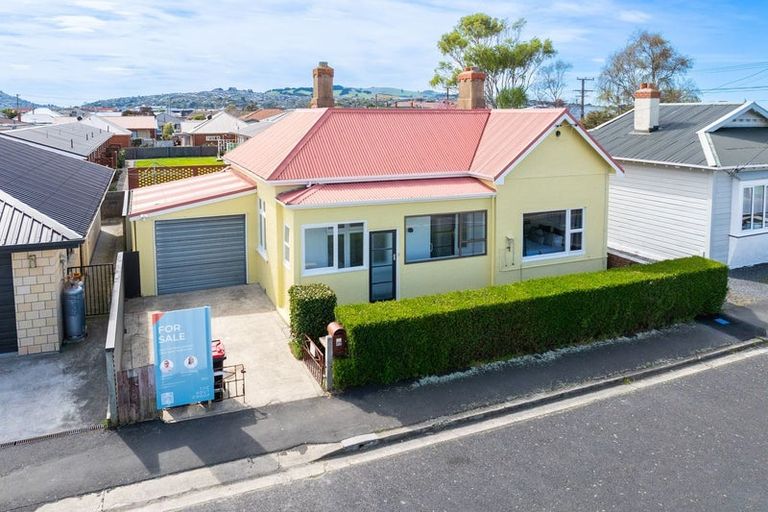 Photo of property in 77 Wesley Street, South Dunedin, Dunedin, 9012