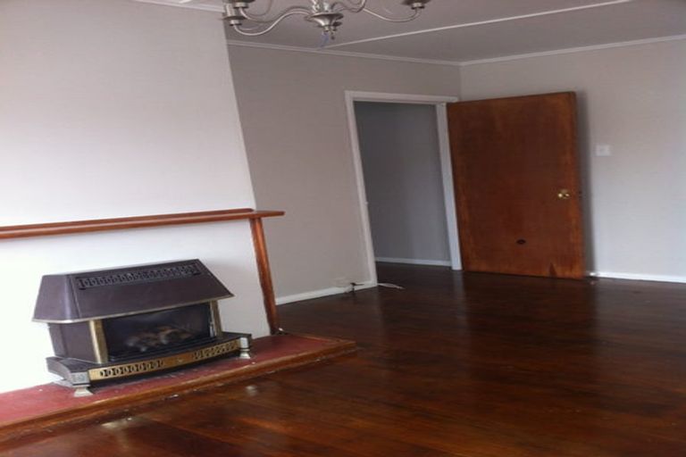 Photo of property in 1275 High Street, Taita, Lower Hutt, 5011