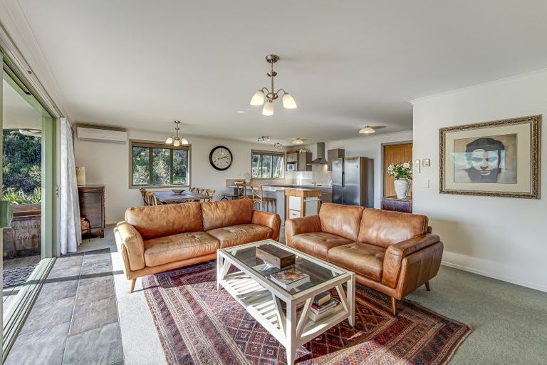 Photo of property in 19 Pohutukawa Place, Pohara, Takaka, 7183