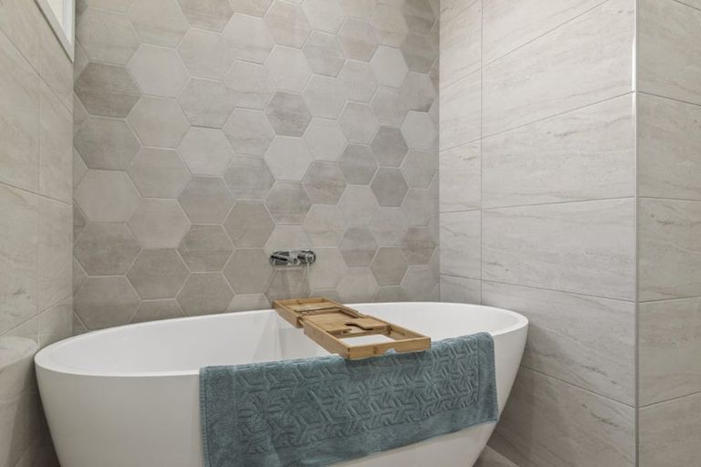 Photo of property in 141a Manuka Road, Bayview, Auckland, 0629