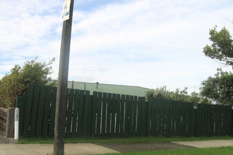 Photo of property in 3 Laurel Grove, Maungaraki, Lower Hutt, 5010