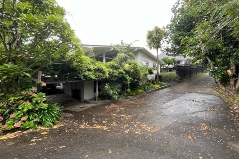 Photo of property in 1/15 Rodney Road, Northcote Point, Auckland, 0627