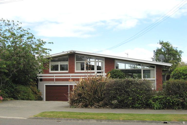 Photo of property in 15 Roydvale Avenue, Burnside, Christchurch, 8042