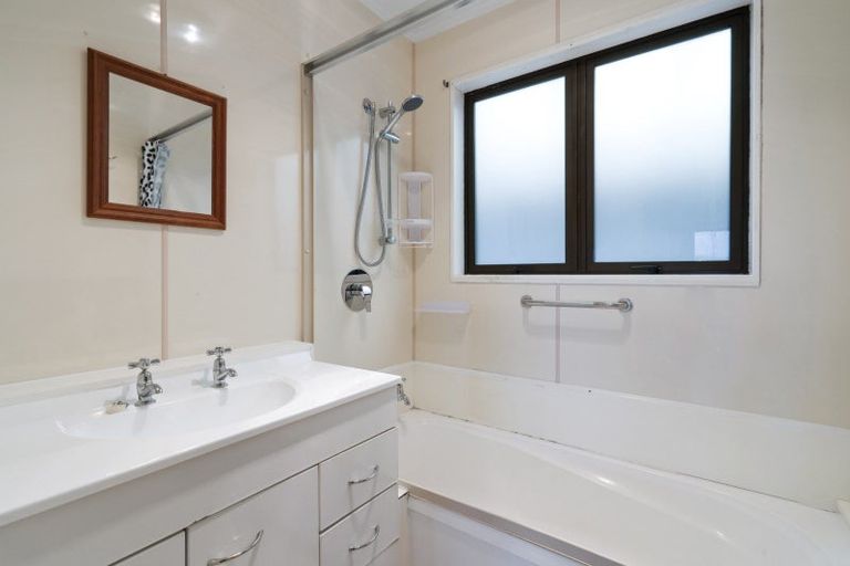 Photo of property in 84 Mercury Way, Whitby, Porirua, 5024