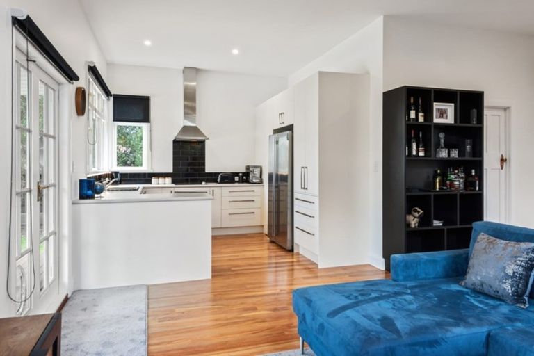 Photo of property in 22 Winton Street, St Albans, Christchurch, 8014