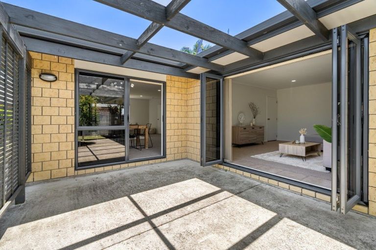 Photo of property in 19 Putaka Place, Papamoa Beach, Papamoa, 3118