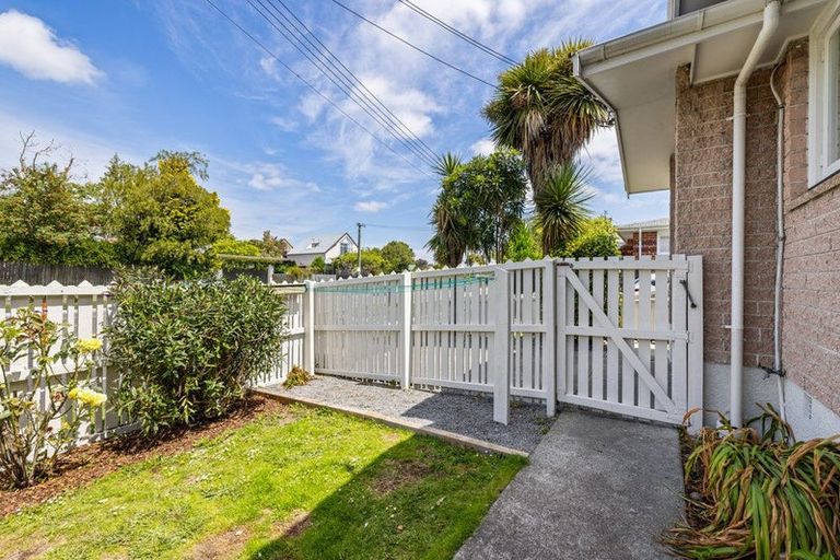 Photo of property in 8 Aorangi Road, Papanui, Christchurch, 8053