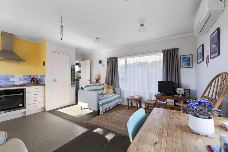 Photo of property in 1/7 Rawhiti Street, Vogeltown, New Plymouth, 4310