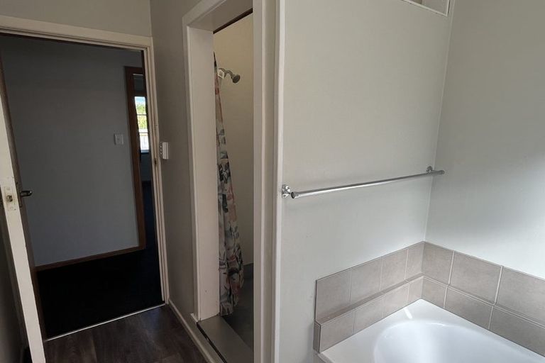 Photo of property in 14 Waterloo Crescent, Hokowhitu, Palmerston North, 4410