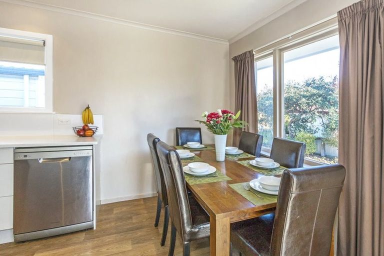 Photo of property in 1/69 Dunedin Street, Redwood, Christchurch, 8051