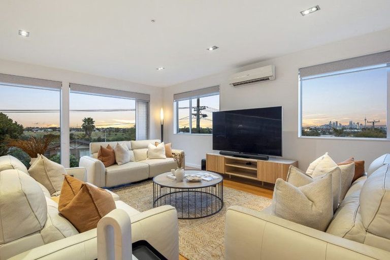 Photo of property in 17a Waitemata Road, Hauraki, Auckland, 0622