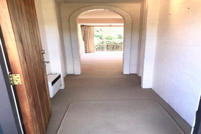 Photo of property in 141l Churton Drive, Churton Park, Wellington, 6037