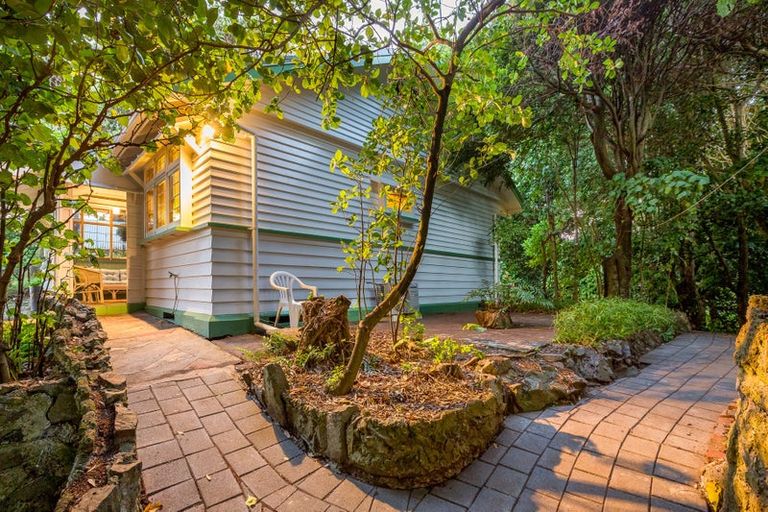 Photo of property in 15 Pingau Street, Paekakariki, 5034