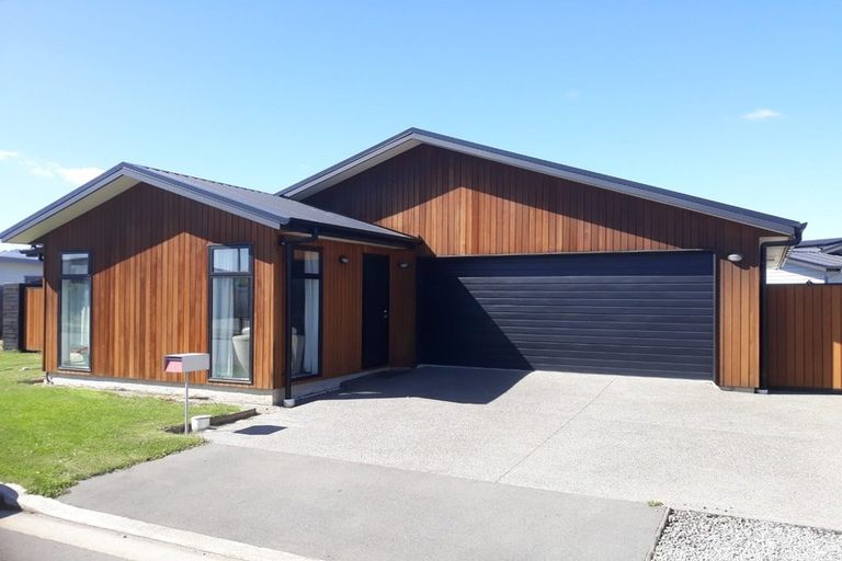 Photo of property in 6 Ader Close, Halswell, Christchurch, 8025