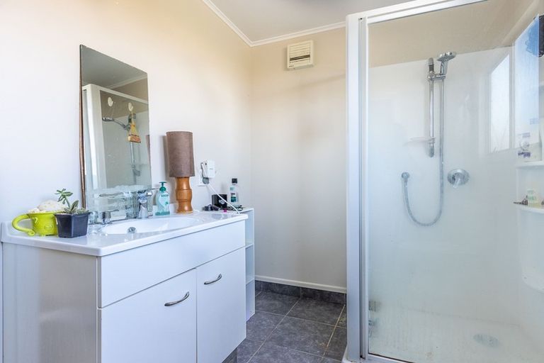 Photo of property in 53 Toru Road, Paraparaumu Beach, Paraparaumu, 5032