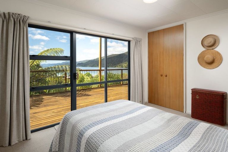 Photo of property in 22 Tirimoana Terrace, Anakiwa, Picton, 7281