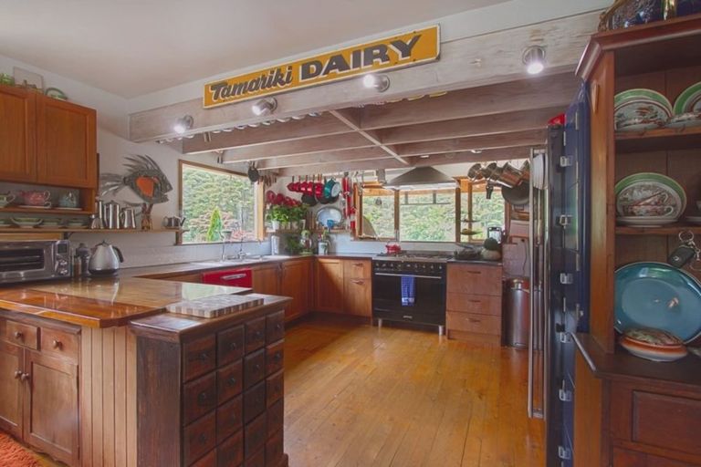 Photo of property in 540 Kawakawa-orere Road, Orere Point, Papakura, 2585