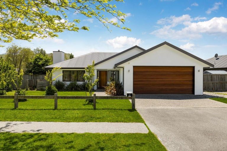 Photo of property in 41 Onslow Road, Lake Hayes, Queenstown, 9304