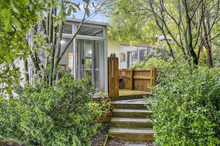 Photo of property in 8 Oxford Street, Tirau, 3410