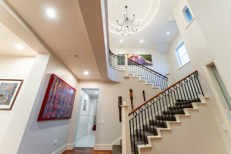 Photo of property in 17 Granville Terrace, Belleknowes, Dunedin, 9011