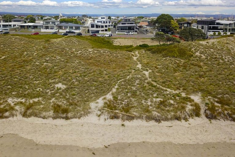 Photo of property in 1/203 Marine Parade, Mount Maunganui, 3116