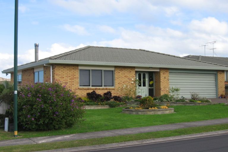 Photo of property in 3 Kath Hopper Drive, Orewa, 0931