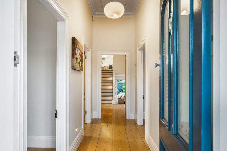 Photo of property in 16 Calliope Road, Devonport, Auckland, 0624