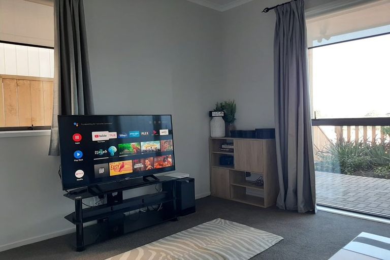 Photo of property in 44 Pukewhero Rise, Westgate, Auckland, 0614