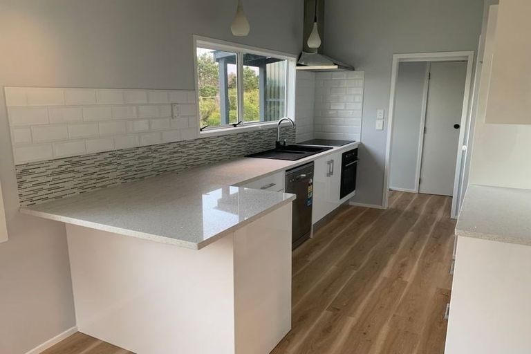 Photo of property in 3 Bush Point Road, Cable Bay, 0420