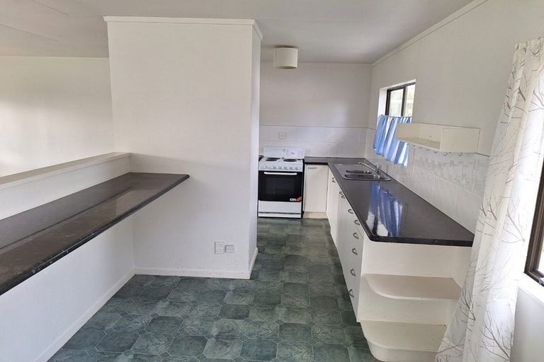 Photo of property in 1/42 Tudor Road, Henderson, Auckland, 0610