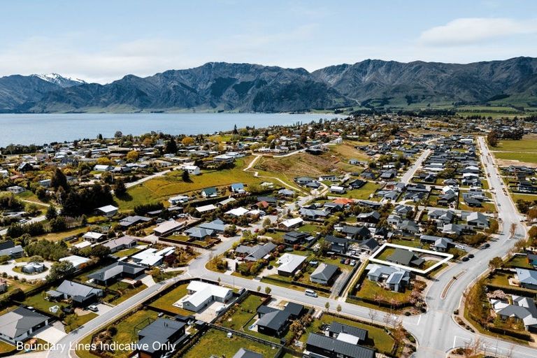 Photo of property in 15 Timsfield Drive, Lake Hawea, Wanaka, 9382