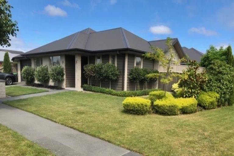 Photo of property in 75 Mcmahon Drive, Aidanfield, Christchurch, 8025