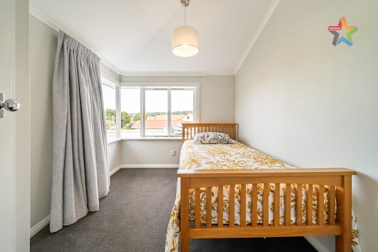 Photo of property in 15 Fairfield Avenue, Fairfield, Lower Hutt, 5011