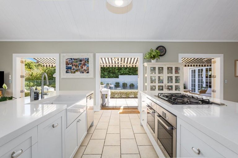 Photo of property in 70 Te Moana Road, Waikanae Beach, Waikanae, 5036