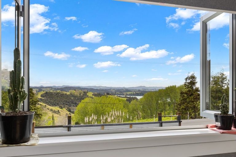 Photo of property in 564 Mahurangi West Road, Mahurangi West, Warkworth, 0983