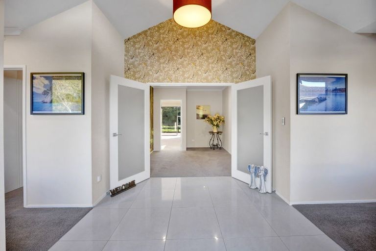 Photo of property in 1058 Mangorei Road, Mangorei, New Plymouth, 4371