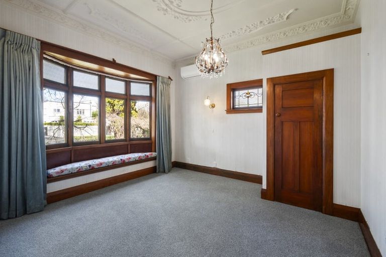 Photo of property in 41 Manapouri Crescent, Hokowhitu, Palmerston North, 4410