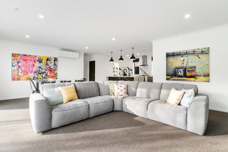 Photo of property in 4 Waikuku Beach Road, Waikuku Beach, 7473