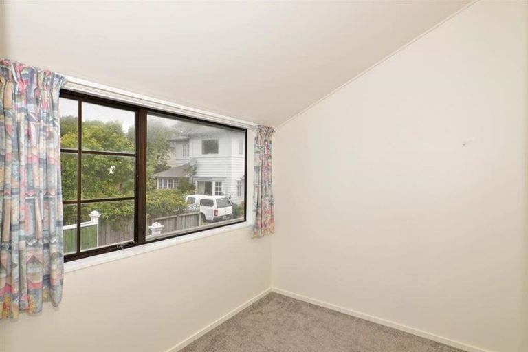 Photo of property in 5/136 Karori Road, Karori, Wellington, 6012