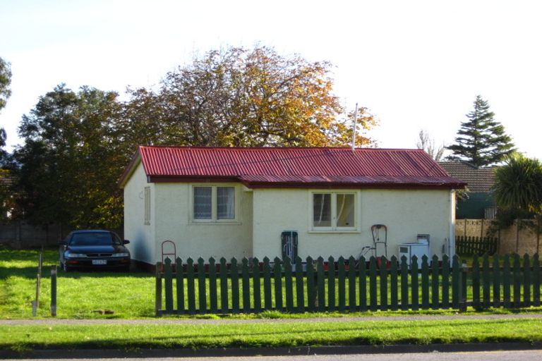 Photo of property in 24 Railway Esplanade, East Gore, Gore, 9710