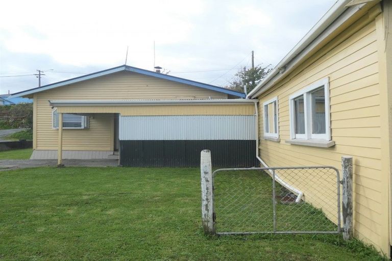 Photo of property in 12 Fox Street, Cobden, Greymouth, 7802