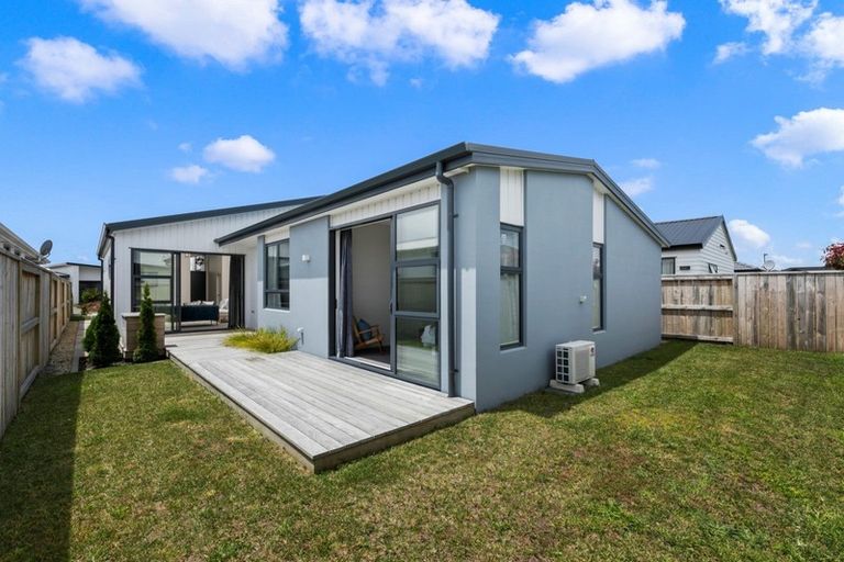 Photo of property in 26 Knightia Drive, Papamoa Beach, Papamoa, 3118