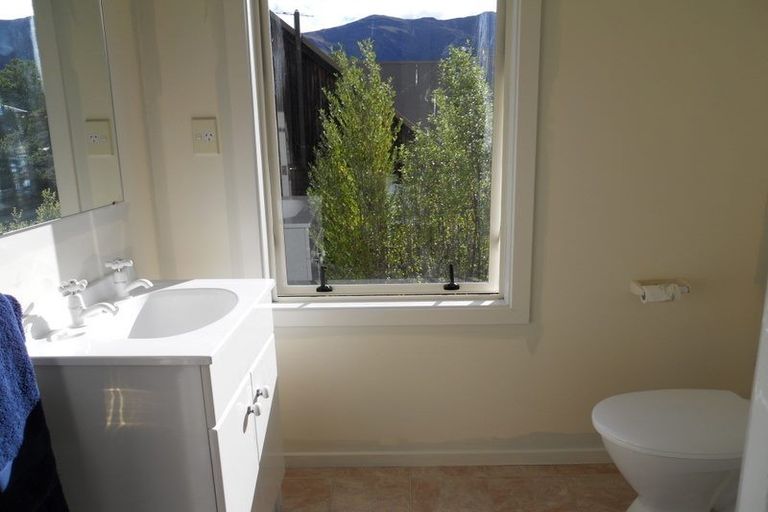 Photo of property in 3/23-31 Tenby Street, Wanaka, 9305