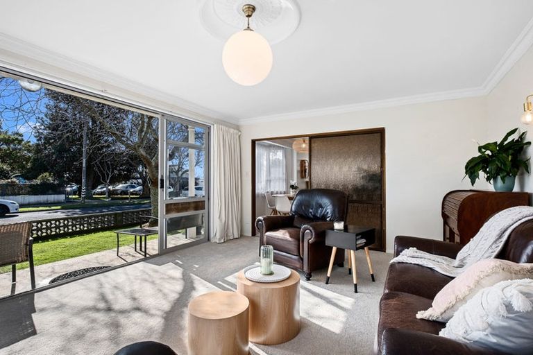 Photo of property in 2a Kauri Street, Merrilands, New Plymouth, 4312