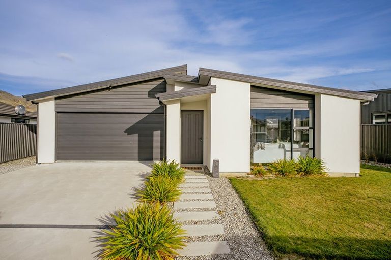 Photo of property in 8 Kohinoor Lane, Cromwell, 9310