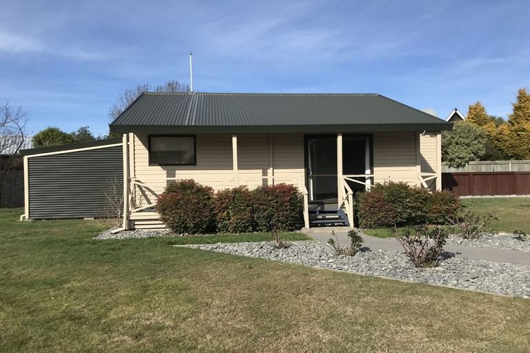 Photo of property in 2 School Lane, Kirwee, Darfield, 7571