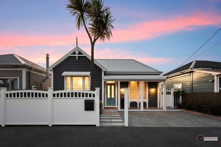 Photo of property in 35 Buick Street, Petone, Lower Hutt, 5012
