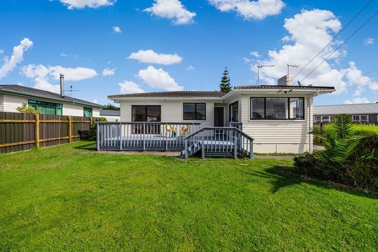 Photo of property in 5 Evans Place, Papakura, 2110