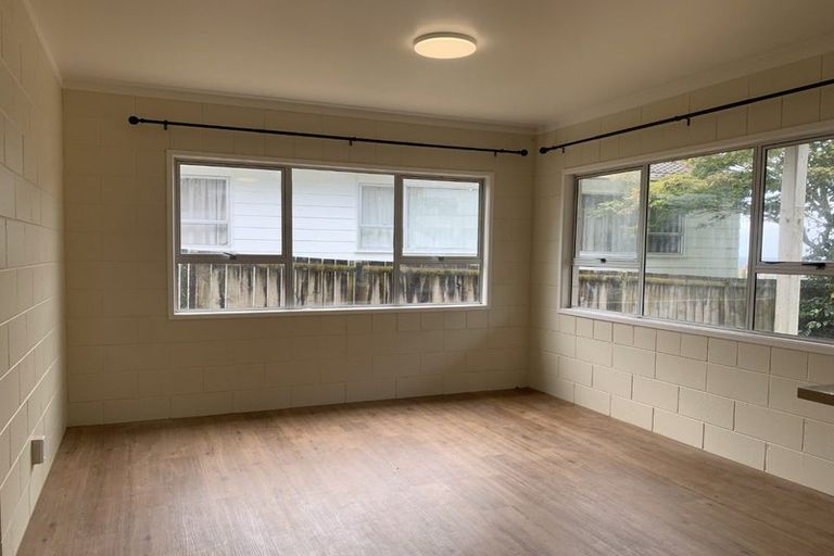 Photo of property in 45 Royal Road, Massey, Auckland, 0614